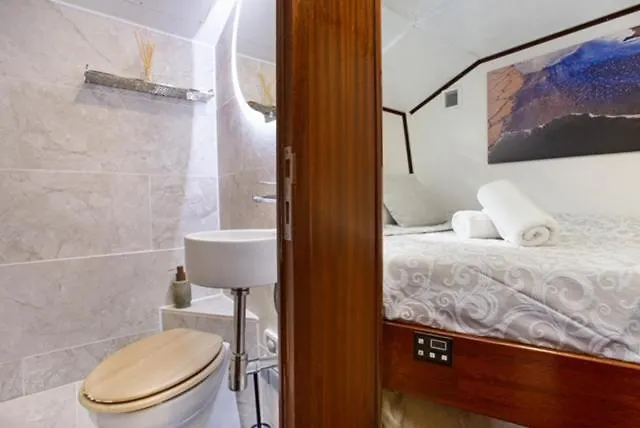 Charming Boat In Barcelona - Perfect Getaway Ботель *